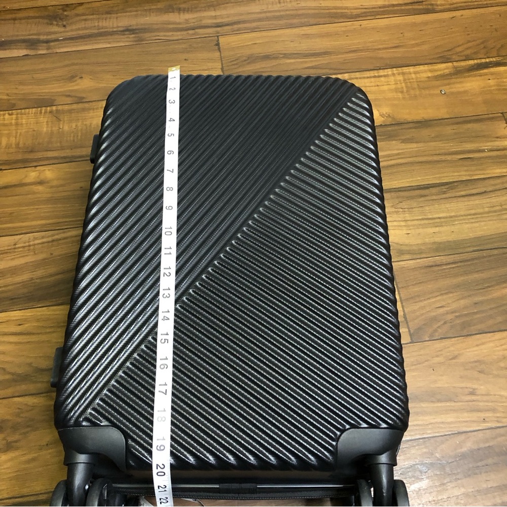 Calpak - Picture 11 of 16
